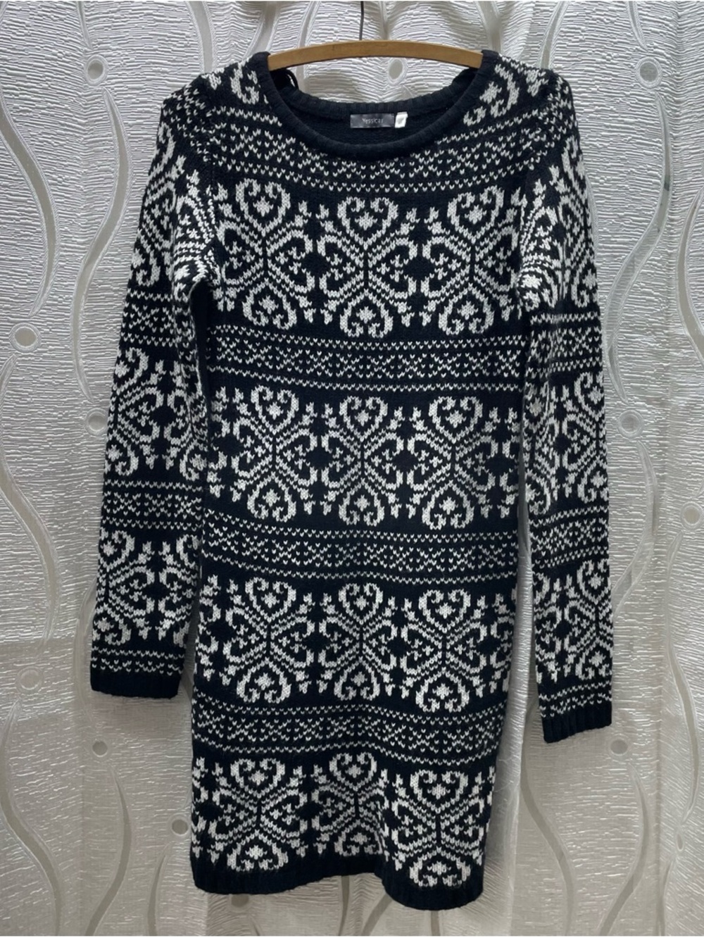 Yessica Sweater‎ Dress Womens XS Black White Isle Heart Knit Excellent Long Slv